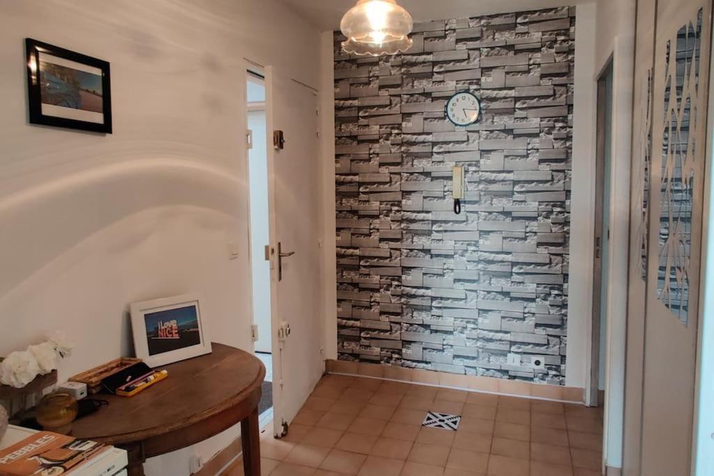 Apartamento 2 Bedroom Flat With Terrasse & Car-park Ouest *
